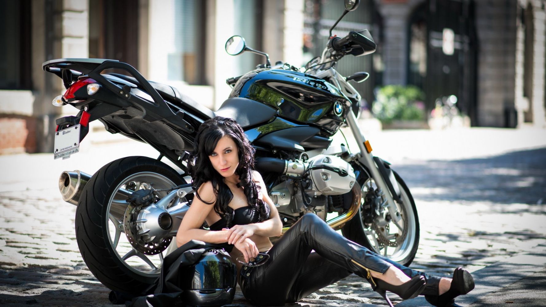 European women on bikes in Yichang