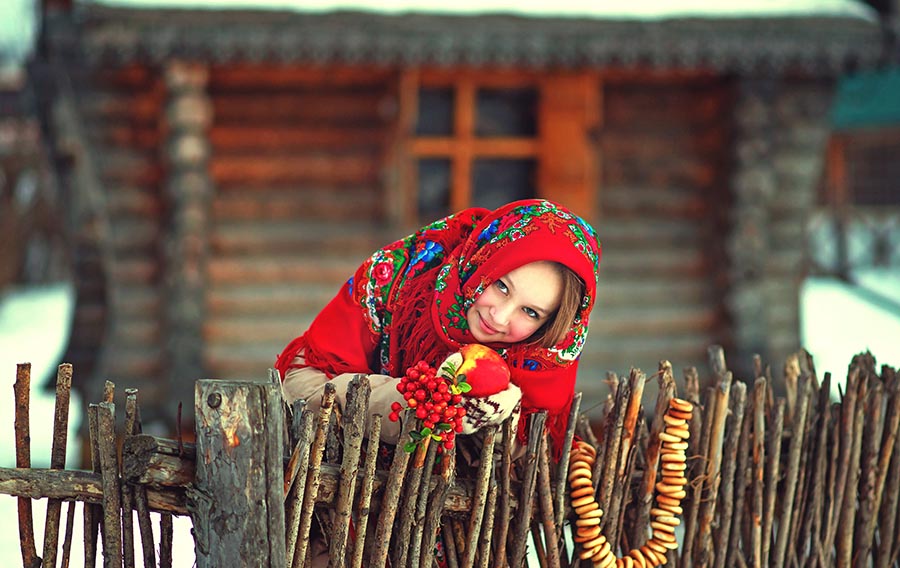Sexy girl Women in Slavic costumes in Yichang